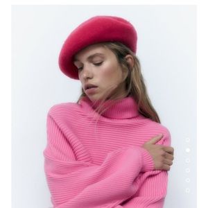 NWT ZARA 100% WOOL BERET FUCHSIA